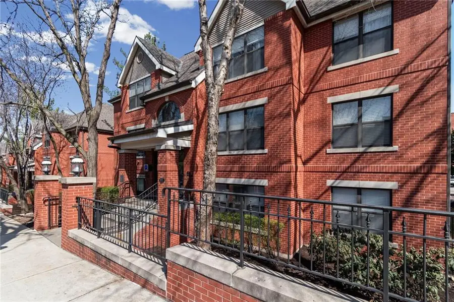 925 Washington Street #101, Kansas City, MO 64105 - #3