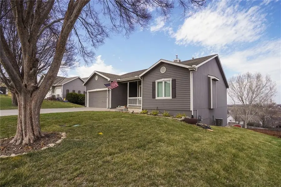 3528 Tillerman Drive, Lawrence, KS 66049 - #3