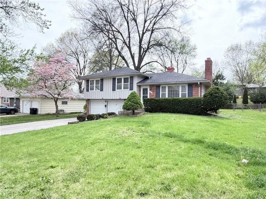 4942 N College Avenue, Kansas City, MO 64119 - #3