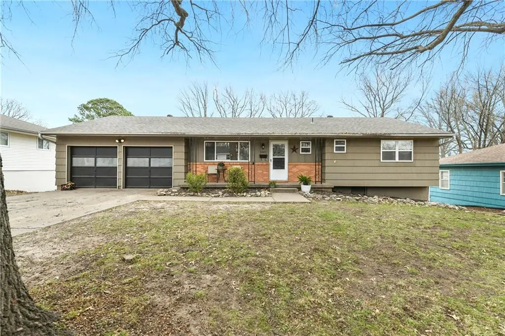 6411 Harvard Avenue, Raytown, MO 64133 - #1