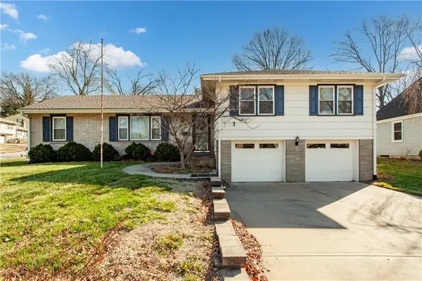 4819 NE Sherwood Drive, Kansas City, MO 64119