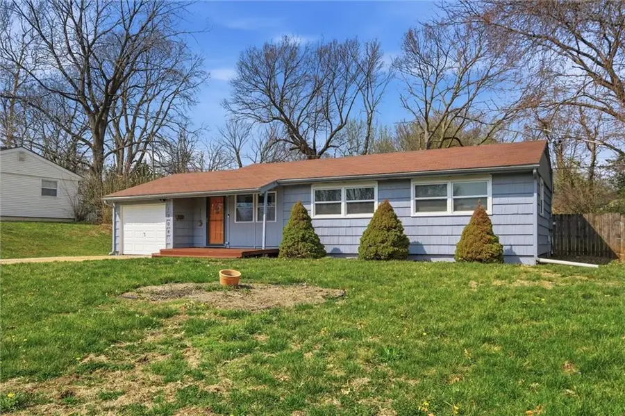 1204 NE 62nd Street, Gladstone, MO 64118 - #3