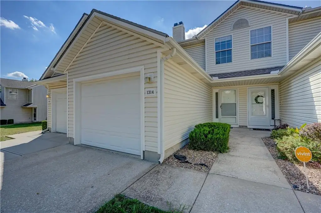 1314 SE Norwood Drive, Lees Summit, MO 64081 - #1
