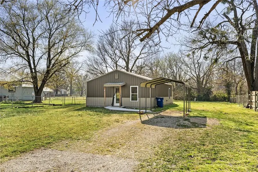 609 N Wood Street, Caney, KS 67333 - #3