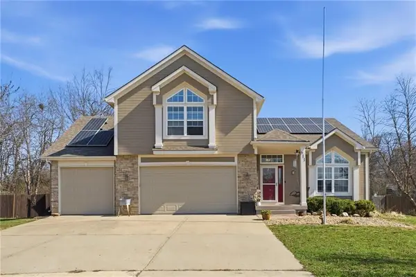 611 Chardonnay Court, Raymore, MO 64083