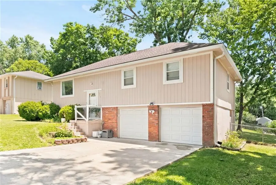 1924 SW 5th Street, Blue Springs, MO 64014 - #3