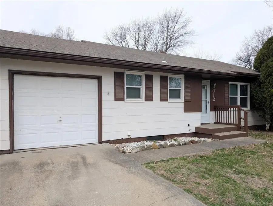 3012 S Hedges Avenue, Independence, MO 64052 - #2