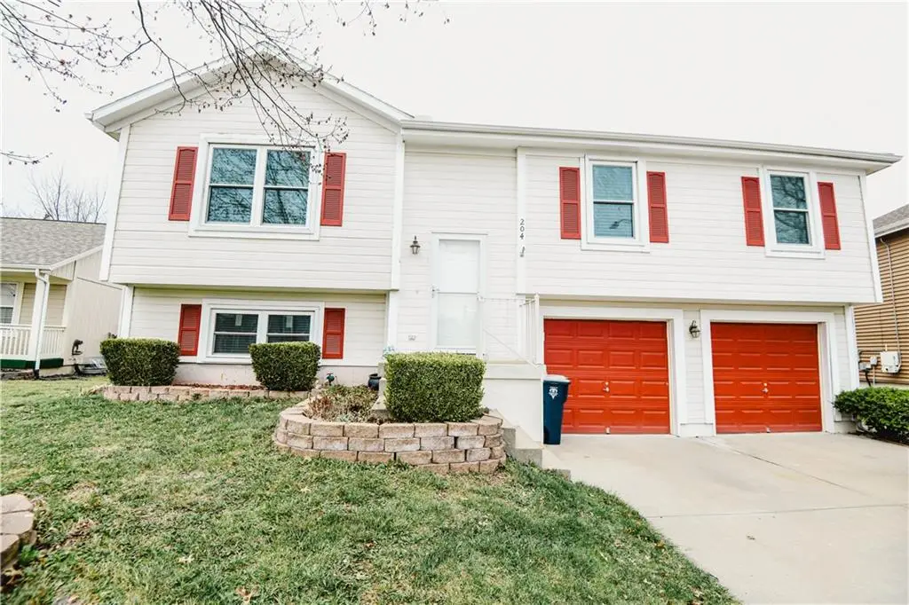 204 NW 114th Terrace, Kansas City, MO 64155 - #1