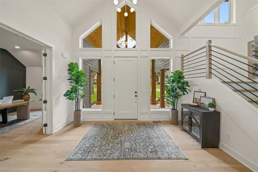 9517 Linden Street, Overland Park, KS 66207 - #3