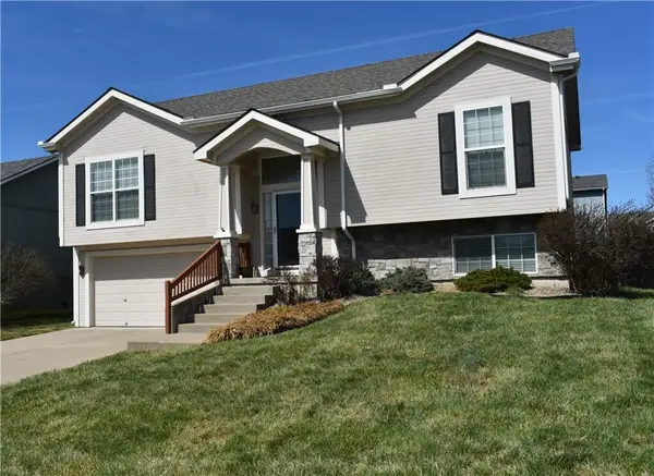 804 Glenview Street, Leavenworth, KS 66048