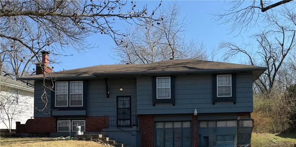 3701 E 112th Street, Kansas City, MO 64137 - #1