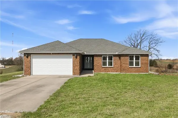 17980 Lakewood Drive, Platte City, MO 64079