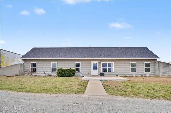 13271 23rd Street, Perry, KS 66073