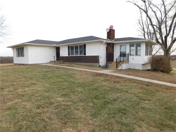 473 County Road 996 Rural Route, Butler, MO 64730