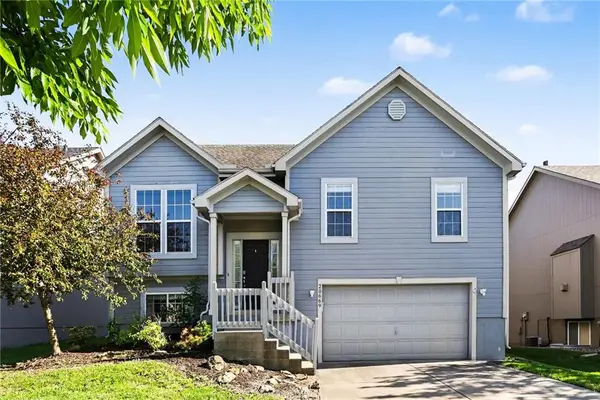 20669 W 124th Terrace, Olathe, KS 66061