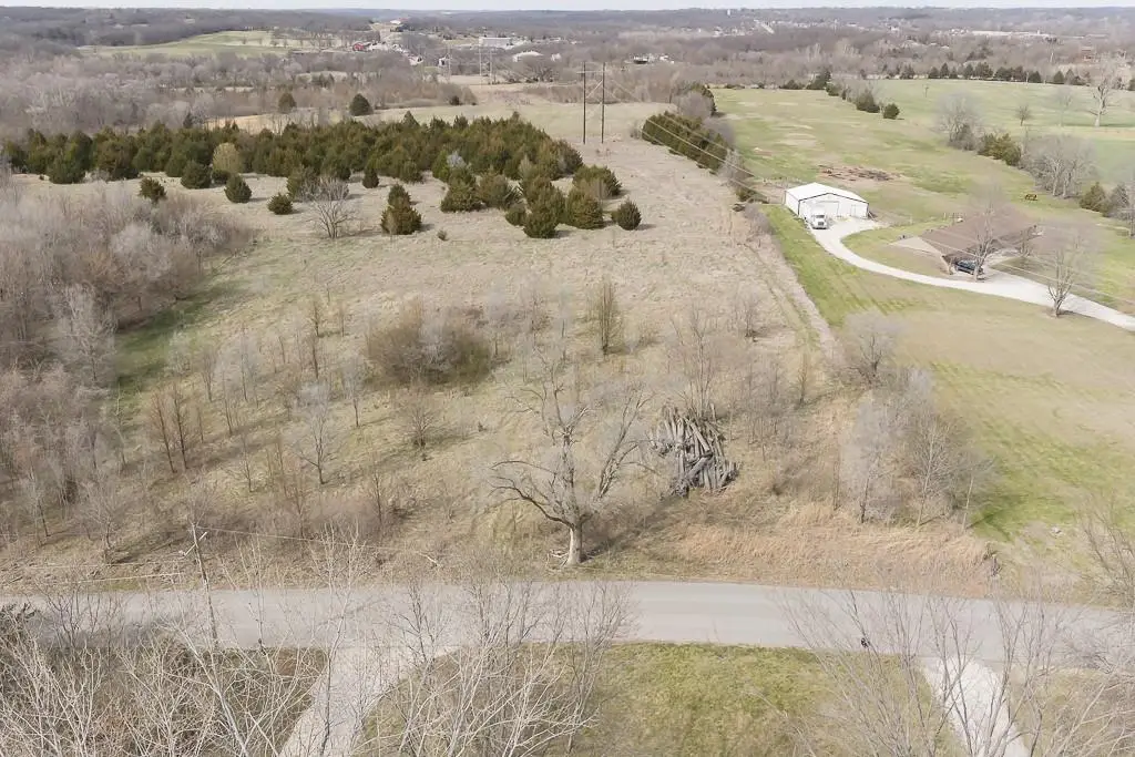 14000 Stillwell Road, Bonner Springs, KS 66012 - #1