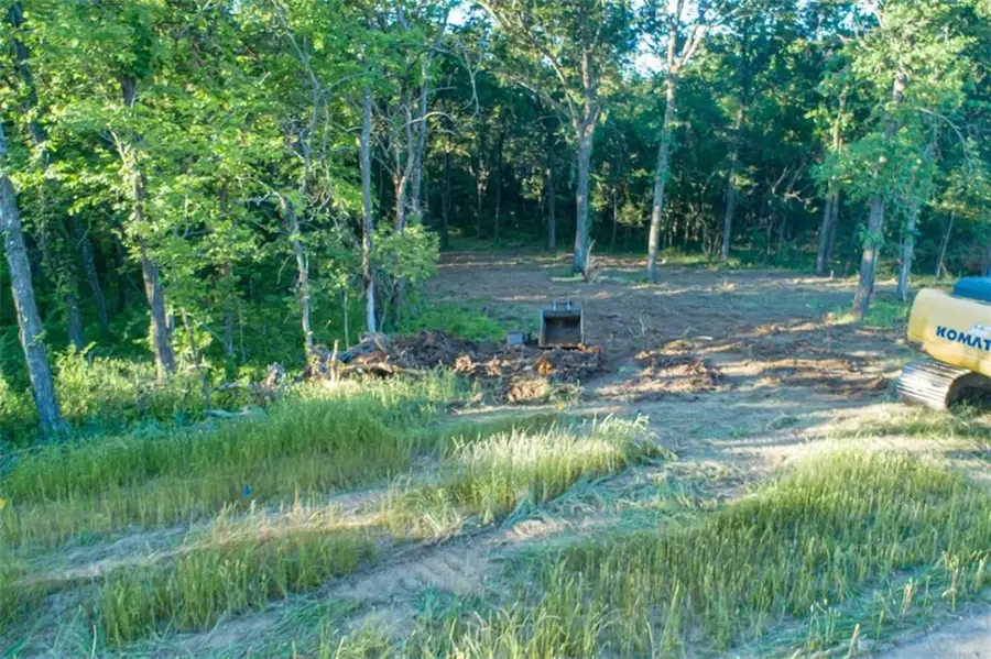 9686 S Metropolitan Circle, Edwardsville, KS 66111 - #3