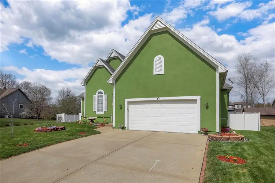 604 Oak Drive, Raymore, MO 64083 - #2