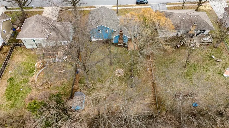 1202 SW Walnut Street, Lees Summit, MO 64081 - #3