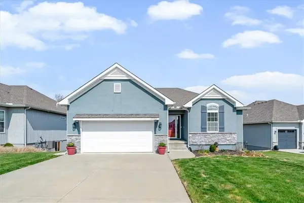 3732 NW 96th Place, Kansas City, MO 64154