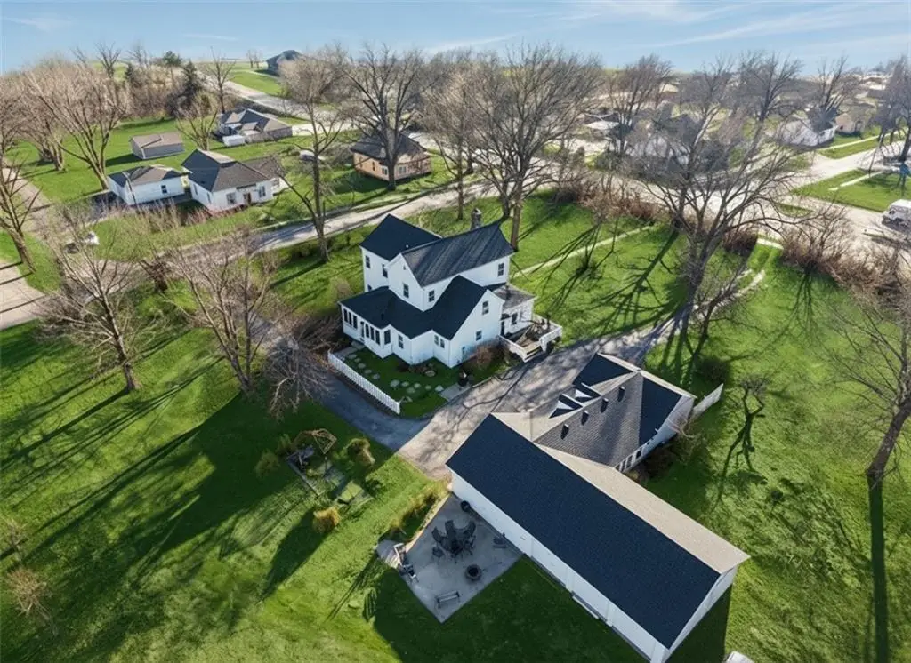 105 N 169 Highway, Gower, MO 64454 - #1