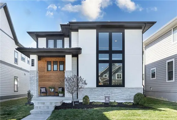 1032 SW Armie Street, Lee's Summit, MO 64081