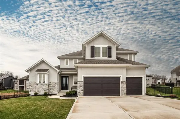 9750 Mcintosh Court, Parkville, MO 64152