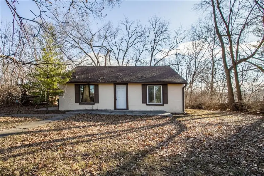 9043 Walnut Street, Kansas City, MO 64114 - #2