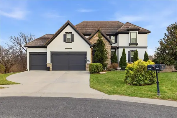 9014 Chestnut Street, Lenexa, KS 66220