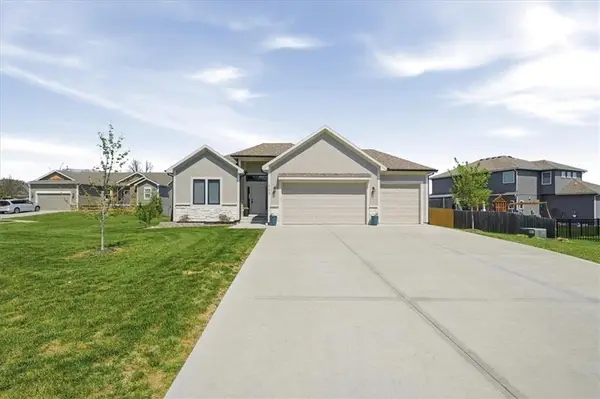 21010 W 225th Street, Spring Hill, KS 66083