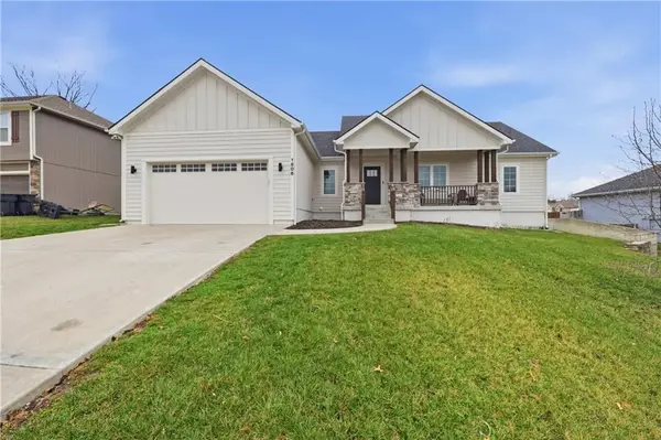 1806 NW Mya Court, Grain Valley, MO 64029