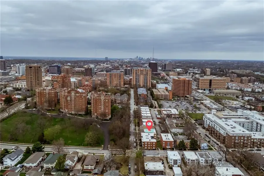 5039-41 Wyandotte Street, Kansas City, MO 64112 - #2