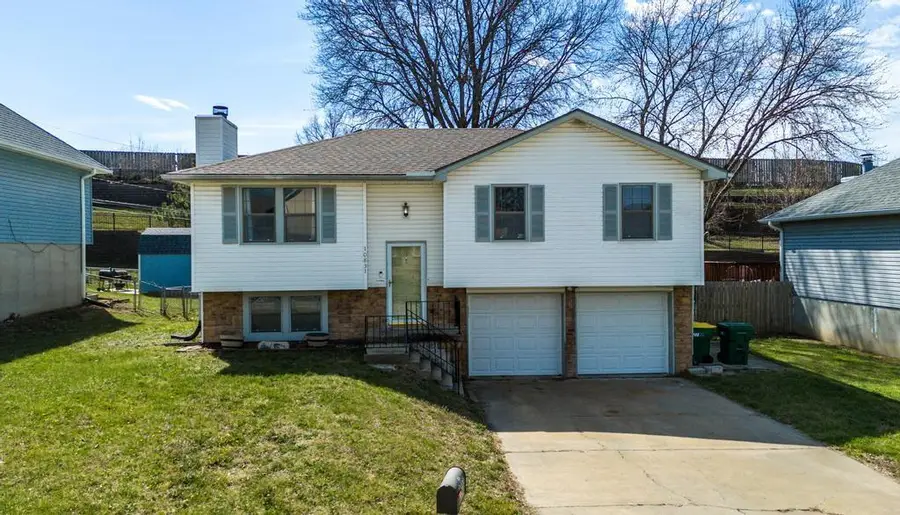 10831 Cleveland Avenue, Kansas City, KS 66109 - #2