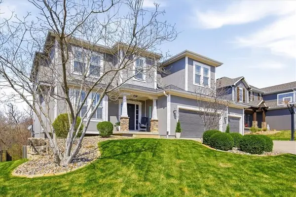 12512 S Gleason Road, Olathe, KS 66061