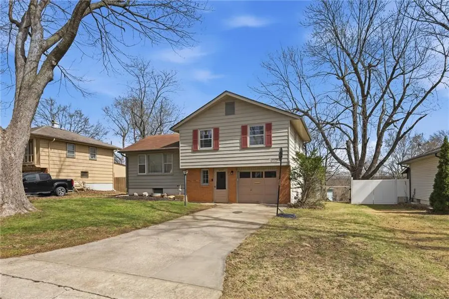 3527 S Adams Avenue, Independence, MO 64055 - #3