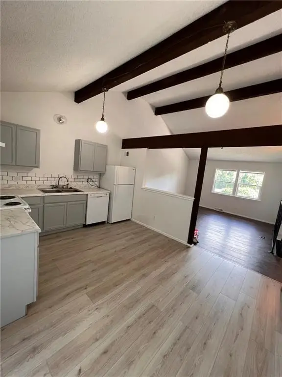 10514 E 41st Terrace, Kansas City, MO 64133