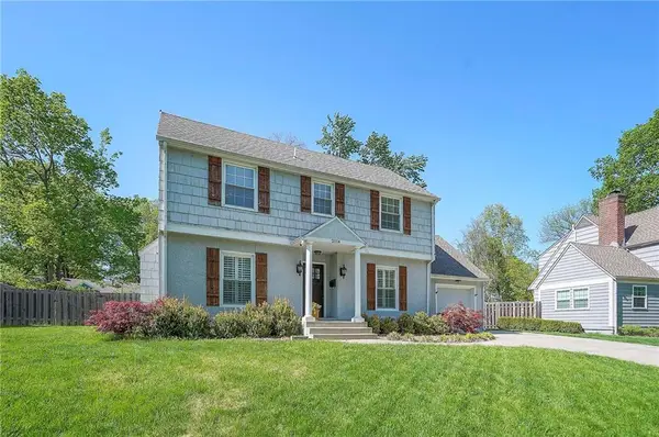 2114 W 79th Terrace, Prairie Village, KS 66208