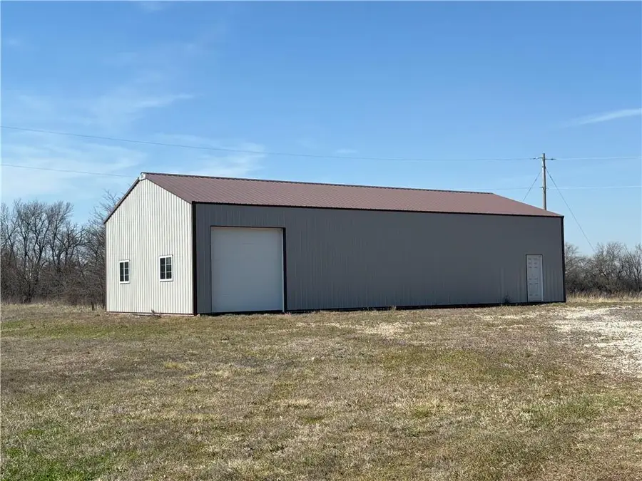 2233 Native Road, Fort Scott, KS 66701 - #2
