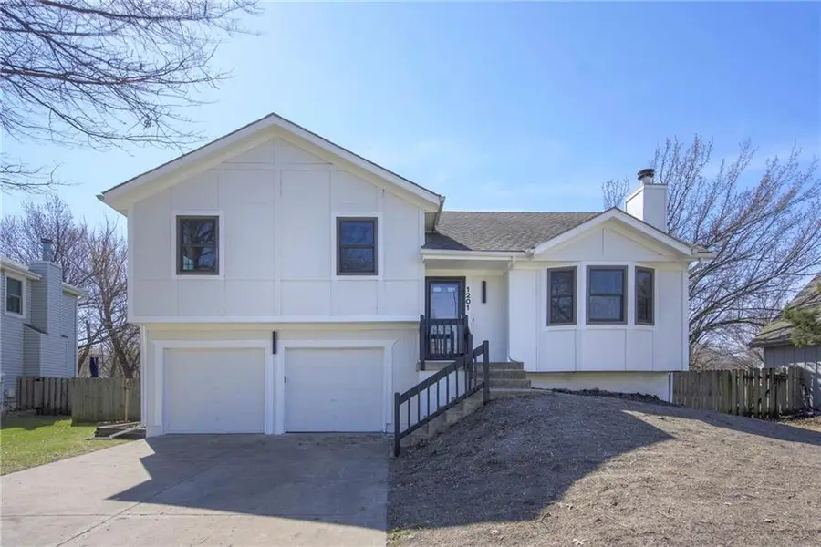 1201 E Butterfield Place, Olathe, KS 66062 - #2