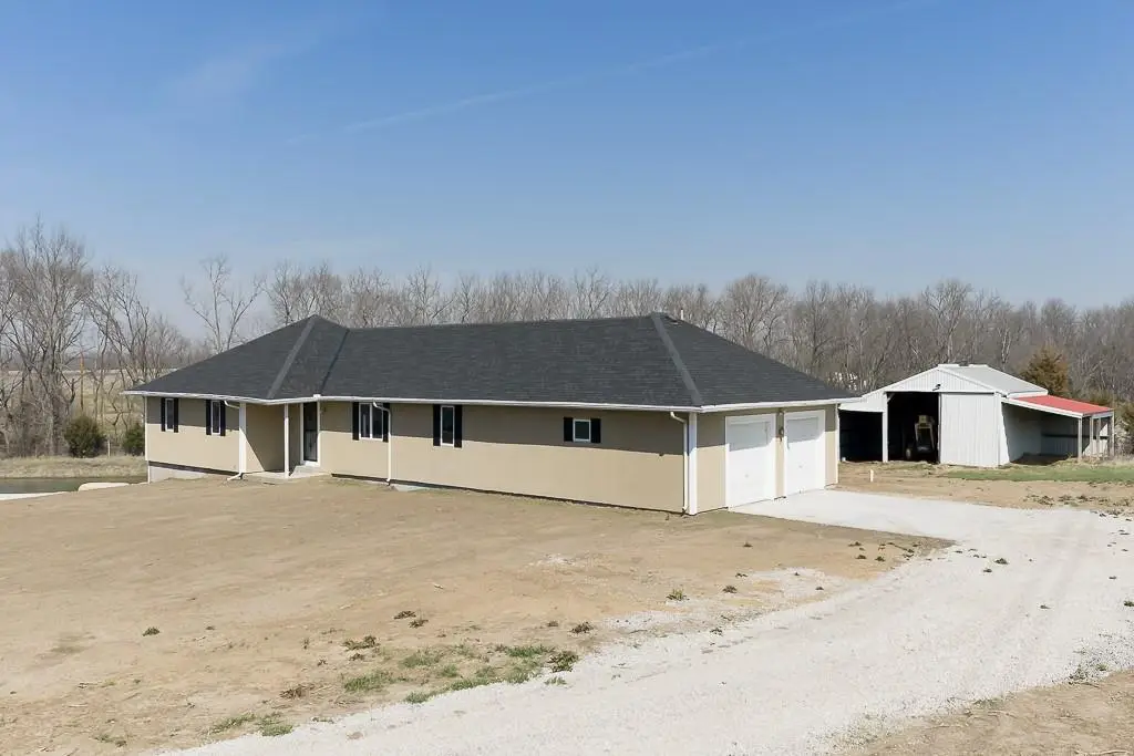 18846 182nd Street, Tonganoxie, KS 66086 - #1