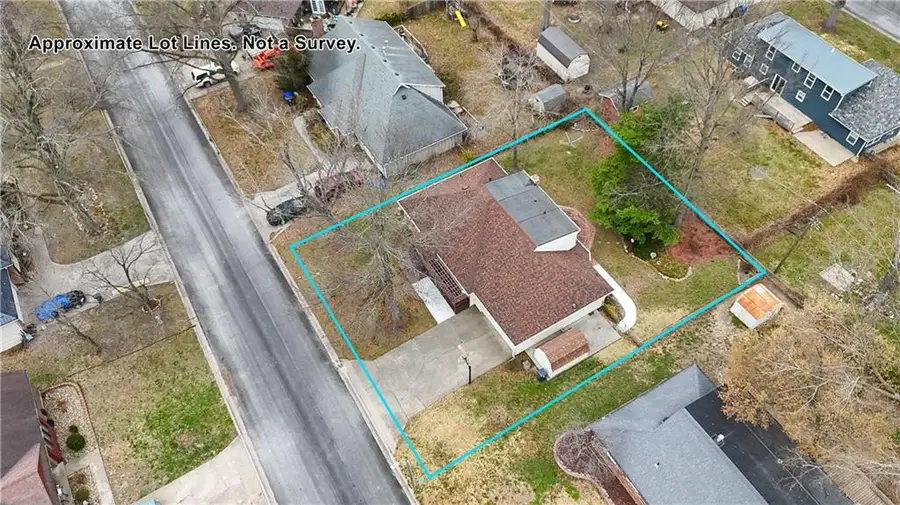 2614 Plaza Avenue, Sedalia, MO 65301 - #2