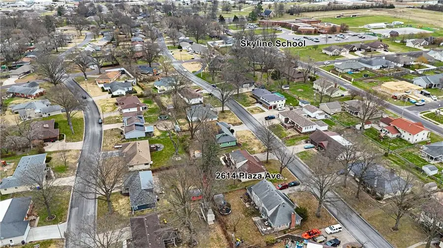2614 Plaza Avenue, Sedalia, MO 65301 - #3