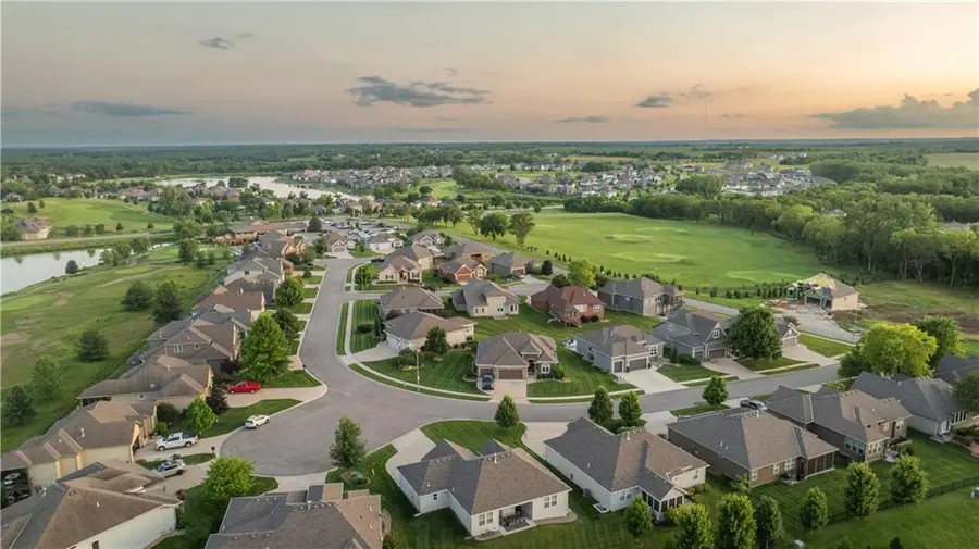 14625 Amanda Lane, Basehor, KS 66007 - #2