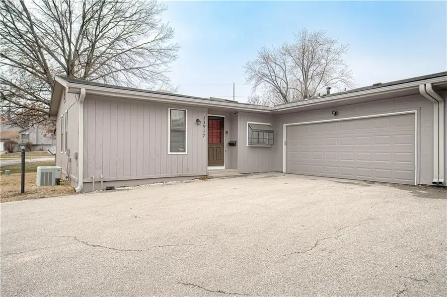 13917 Falkirk Circle, Grandview, MO 64030 - #2