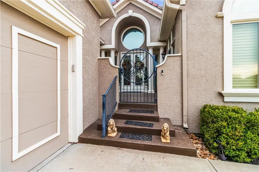 4517 NE Fairway Homes Drive, Lees Summit, MO 64064 - #3