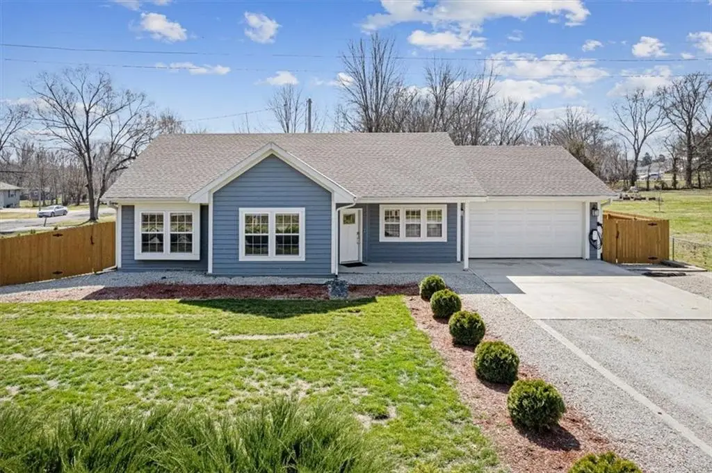 301 Plattsburg Street, Lathrop, MO 64465 - #1