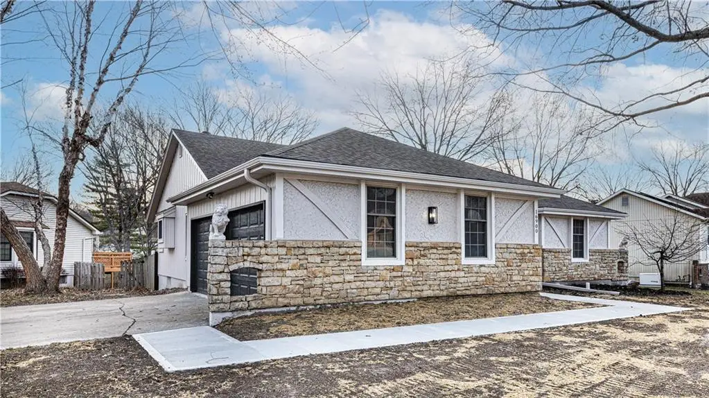 16900 E 49th Terrace S, Independence, MO 64055 - #1