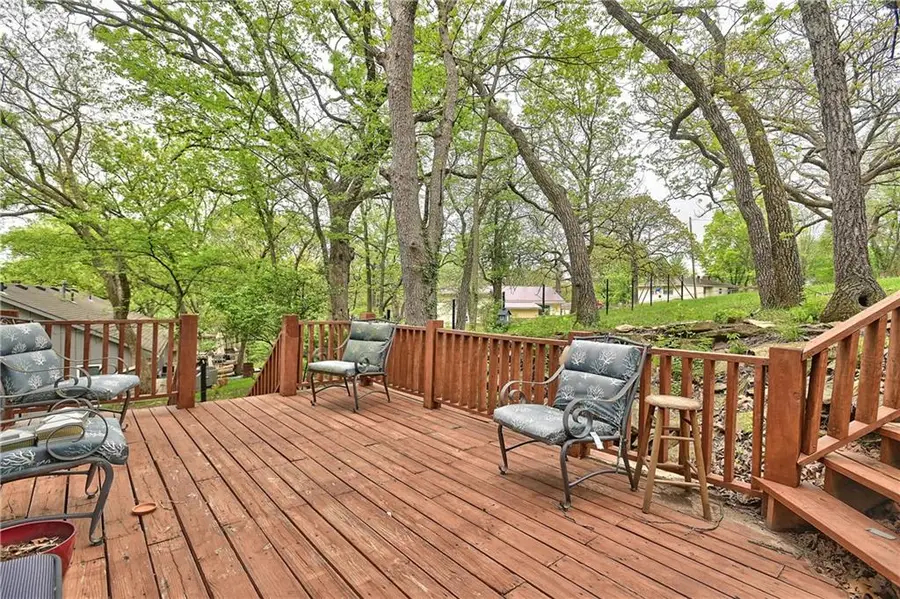 13341 Metropolitan Avenue, Bonner Springs, KS 66012 - #3