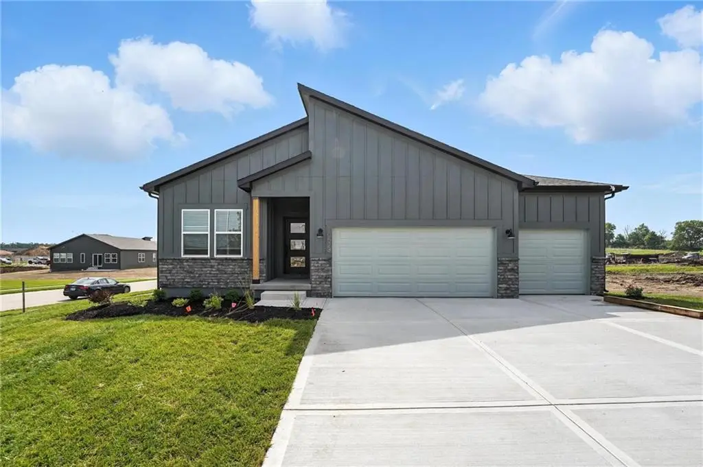 10632 N Jarboe Street, Kansas City, MO 64155 - #1