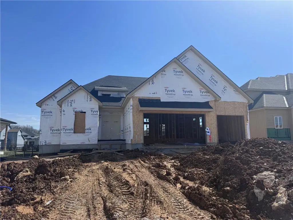 18504 Pawnee Lane, Overland Park, KS 66085 - #1